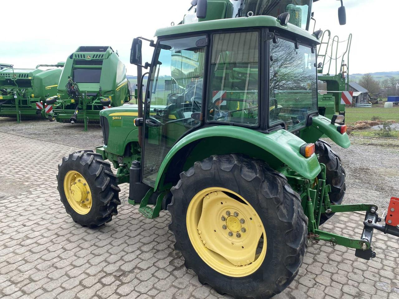 John Deere 5055E - Tractor agricol: Foto 5 John Deere 5055E - Tractor agricol: Foto 5