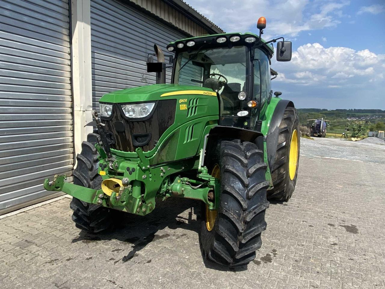 John Deere 6140R - Tractor agricol: Foto 3 John Deere 6140R - Tractor agricol: Foto 3