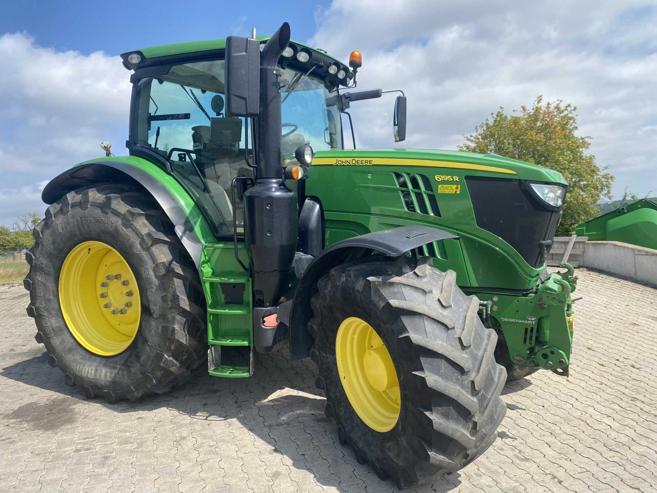 John Deere 6195R - Tractor agricol: Foto 2 John Deere 6195R - Tractor agricol: Foto 2