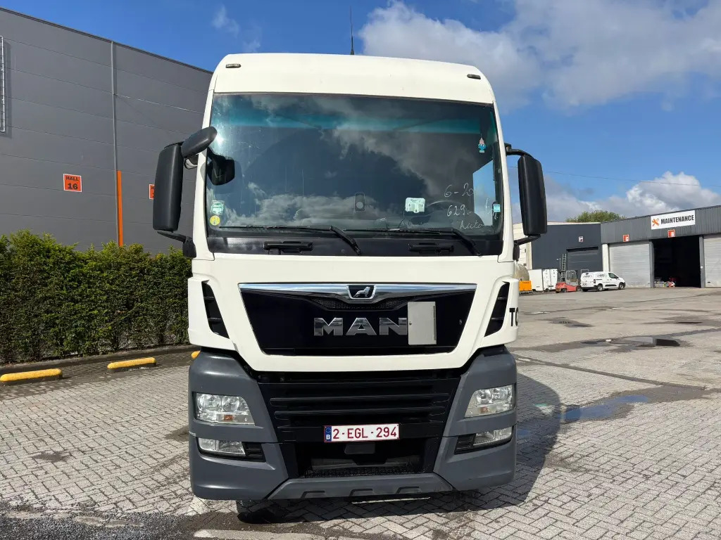 MAN TGX 18.460 XXL - Cap tractor: Foto 3 MAN TGX 18.460 XXL - Cap tractor: Foto 3