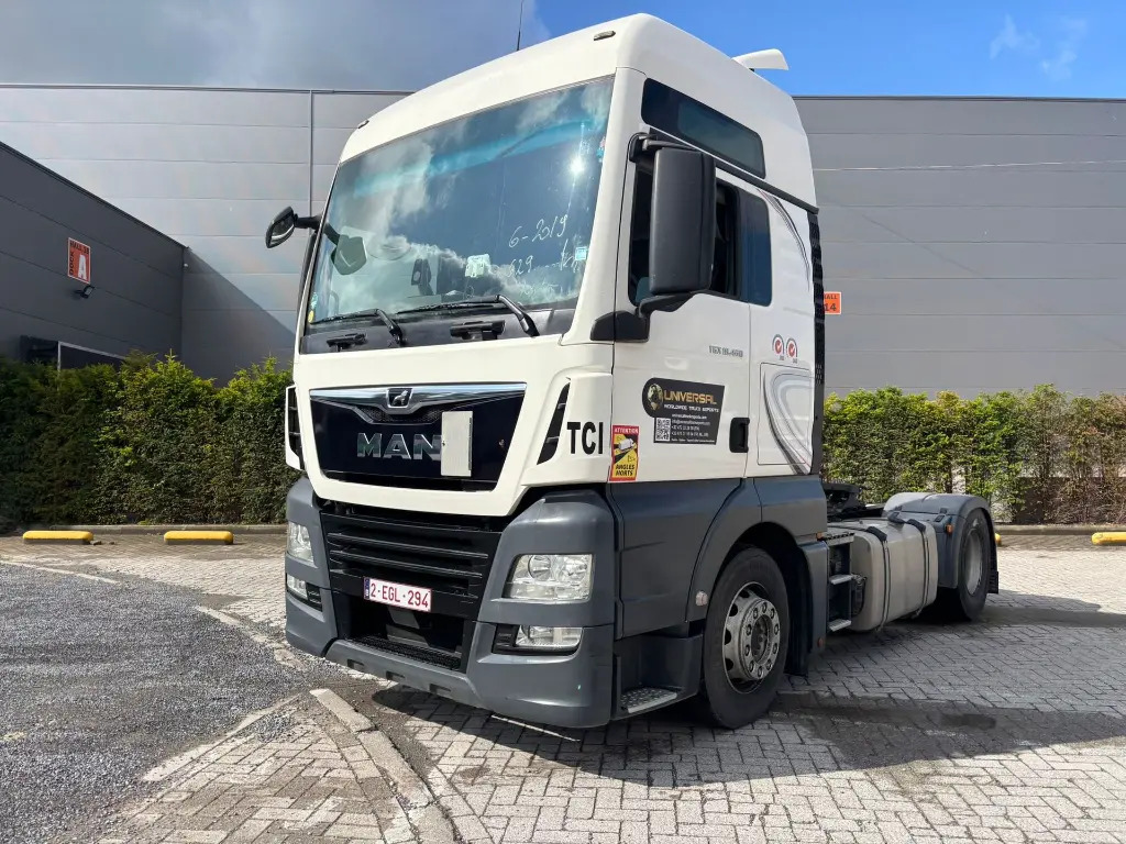 MAN TGX 18.460 XXL - Cap tractor: Foto 2 MAN TGX 18.460 XXL - Cap tractor: Foto 2