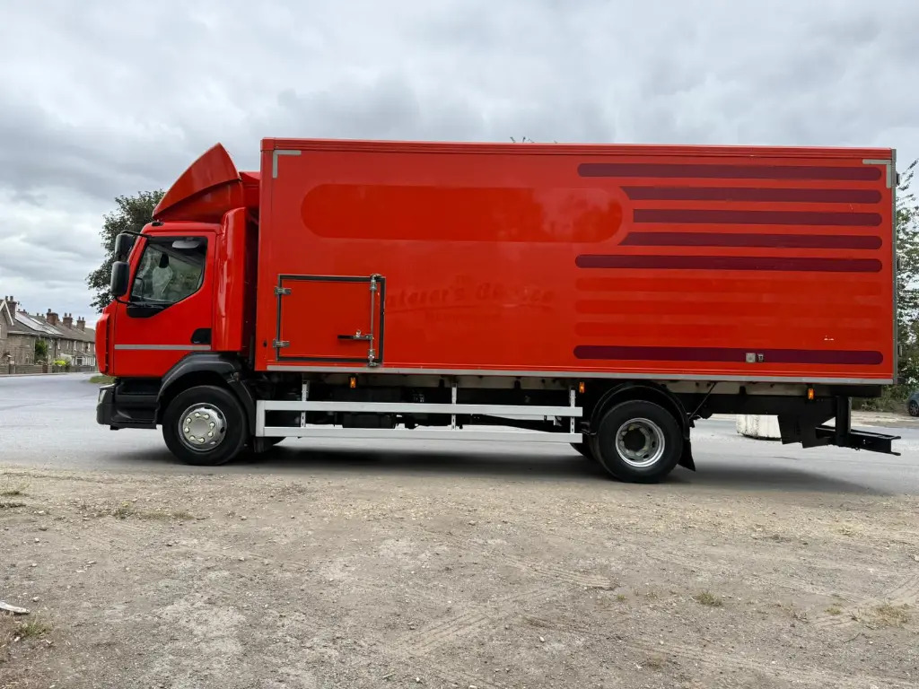 Renault D16 High - Fridgebox - Camion frigider: Foto 5 Renault D16 High - Fridgebox - Camion frigider: Foto 5