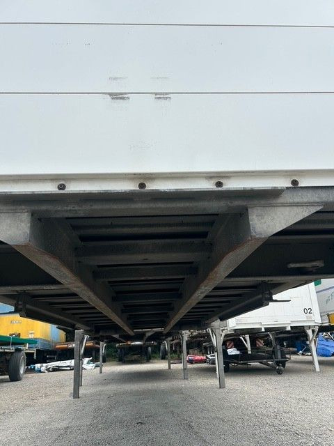 Wecon 4x Wechselpritschen Schiebeplane/Bordwand WP745S - Caroserie cu prelata: Foto 5 Wecon 4x Wechselpritschen Schiebeplane/Bordwand WP745S - Caroserie cu prelata: Foto 5