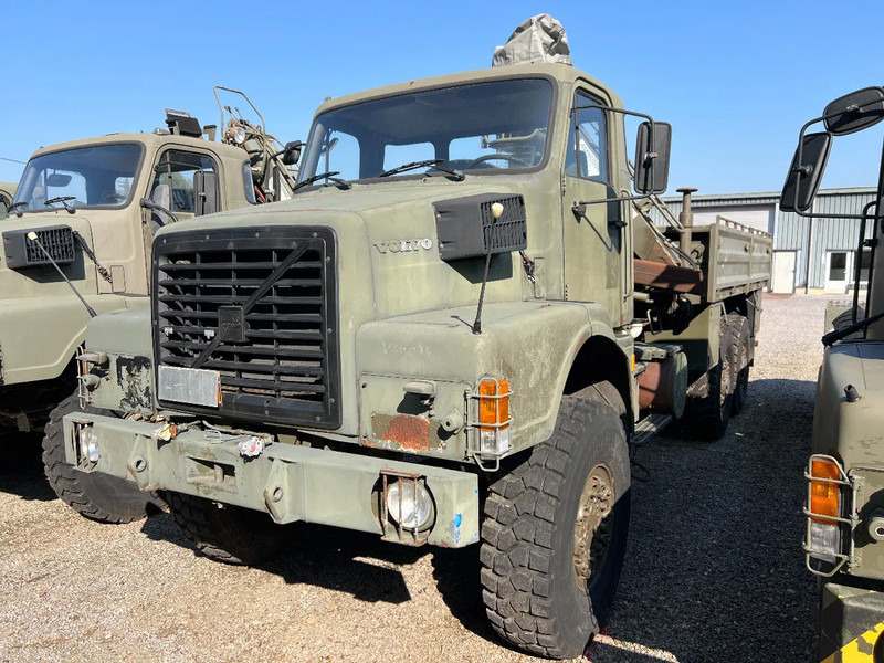 Volvo N 10 6X6 - FASSI 8TM CRANE (4x in stock) - Camion, Camion cu macara: Foto 2 Volvo N 10 6X6 - FASSI 8TM CRANE (4x in stock) - Camion, Camion cu macara: Foto 2