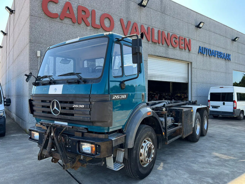 Mercedes-Benz SK 2638 V8 Ex-politie voertuig - Camion cu cârlig: Foto 1 Mercedes-Benz SK 2638 V8 Ex-politie voertuig - Camion cu cârlig: Foto 1