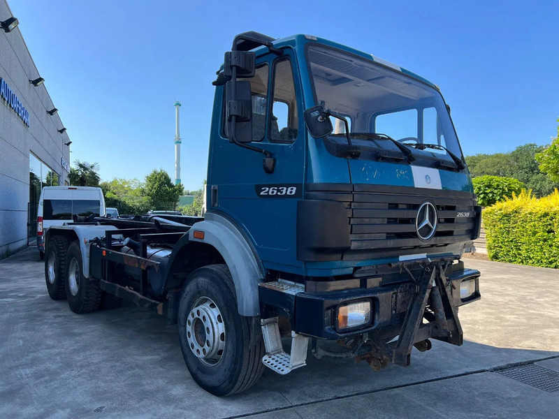 Mercedes-Benz SK 2638 V8 Ex-politie voertuig - Camion cu cârlig: Foto 3 Mercedes-Benz SK 2638 V8 Ex-politie voertuig - Camion cu cârlig: Foto 3