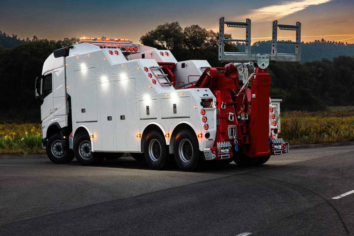 Volvo FH NEW ER4120 5 winches T-REX Volvo FH 540 8x4 WB6,0 White - Maşină de tractare: Foto 1 Volvo FH NEW ER4120 5 winches T-REX Volvo FH 540 8x4 WB6,0 White - Maşină de tractare: Foto 1