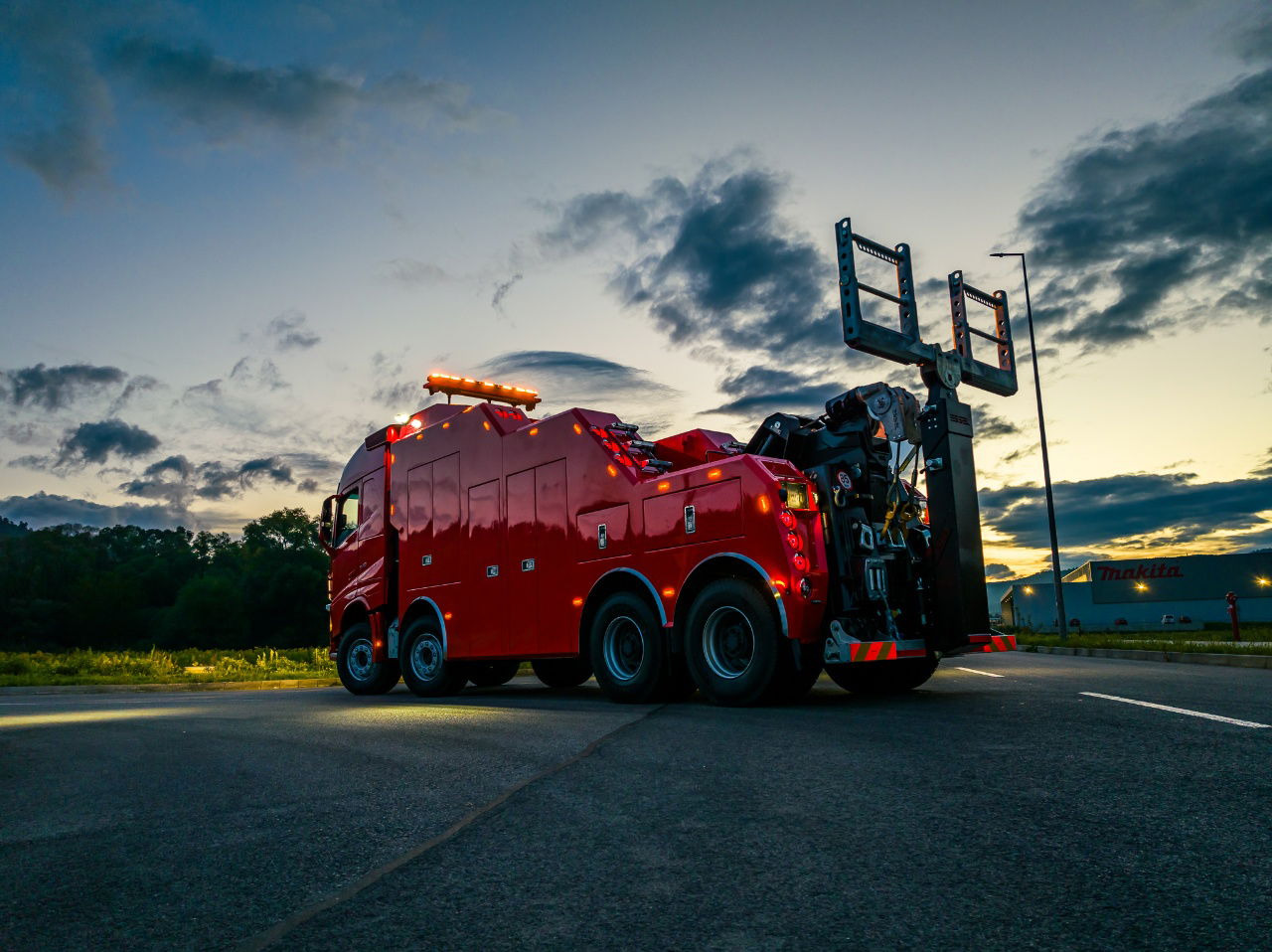 Volvo FH NEW ER4120 5 winches T-REX Volvo FH 540 8x4 WB6,0 White - Maşină de tractare: Foto 4 Volvo FH NEW ER4120 5 winches T-REX Volvo FH 540 8x4 WB6,0 White - Maşină de tractare: Foto 4