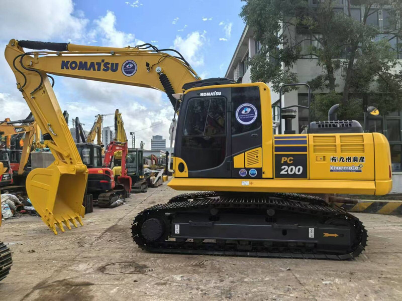 Komatsu PC200 PC220 - Excavator pe şenile: Foto 1 Komatsu PC200 PC220 - Excavator pe şenile: Foto 1