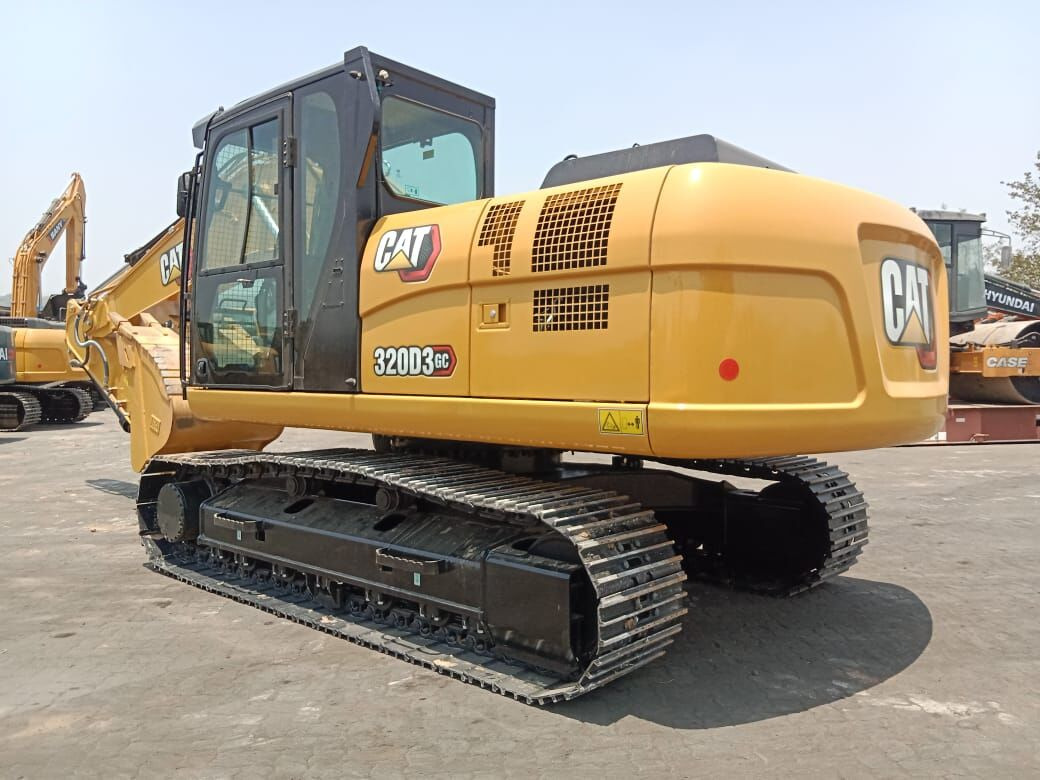 New Caterpillar 320D3GC tracked excavator - Excavator pe şenile: Foto 4 New Caterpillar 320D3GC tracked excavator - Excavator pe şenile: Foto 4