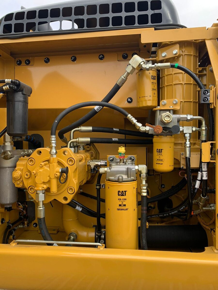 New Caterpillar 323D3 tracked excavator - Excavator pe şenile: Foto 4 New Caterpillar 323D3 tracked excavator - Excavator pe şenile: Foto 4