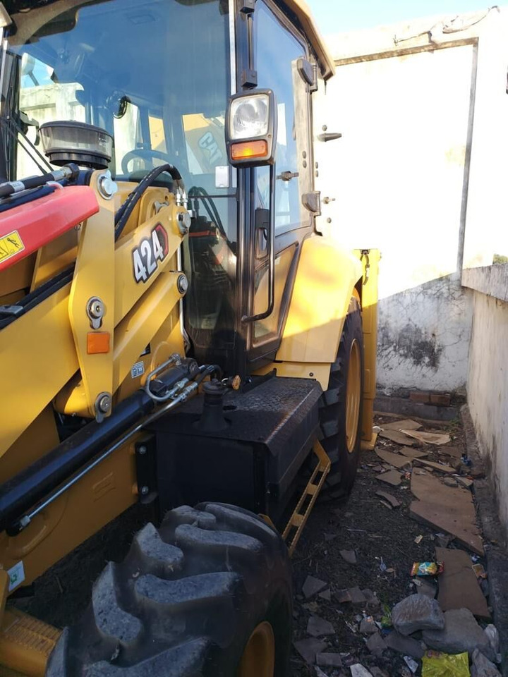 New Caterpillar 424 backhoe loader - Buldoexcavator: Foto 3 New Caterpillar 424 backhoe loader - Buldoexcavator: Foto 3