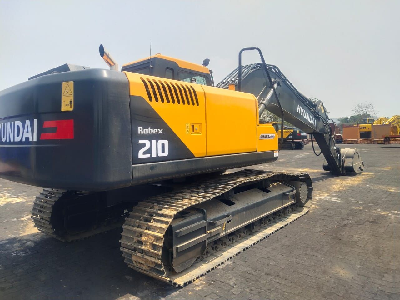 New Hyundai R210 tracked excavator - Excavator pe şenile: Foto 5 New Hyundai R210 tracked excavator - Excavator pe şenile: Foto 5