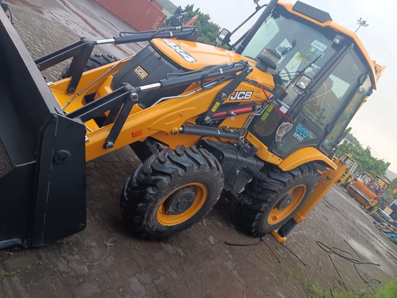 New JCB 3DX backhoe loader - Buldoexcavator: Foto 1 New JCB 3DX backhoe loader - Buldoexcavator: Foto 1