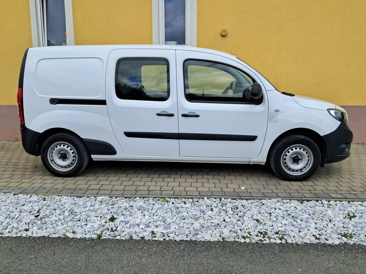 MERCEDES-BENZ Citan 109 CDI 5-Sitzer DKA | Schiebet. beids. | Klima | - Autoutilitară, Autoutilitară cabină dublă: Foto 3 MERCEDES-BENZ Citan 109 CDI 5-Sitzer DKA | Schiebet. beids. | Klima | - Autoutilitară, Autoutilitară cabină dublă: Foto 3