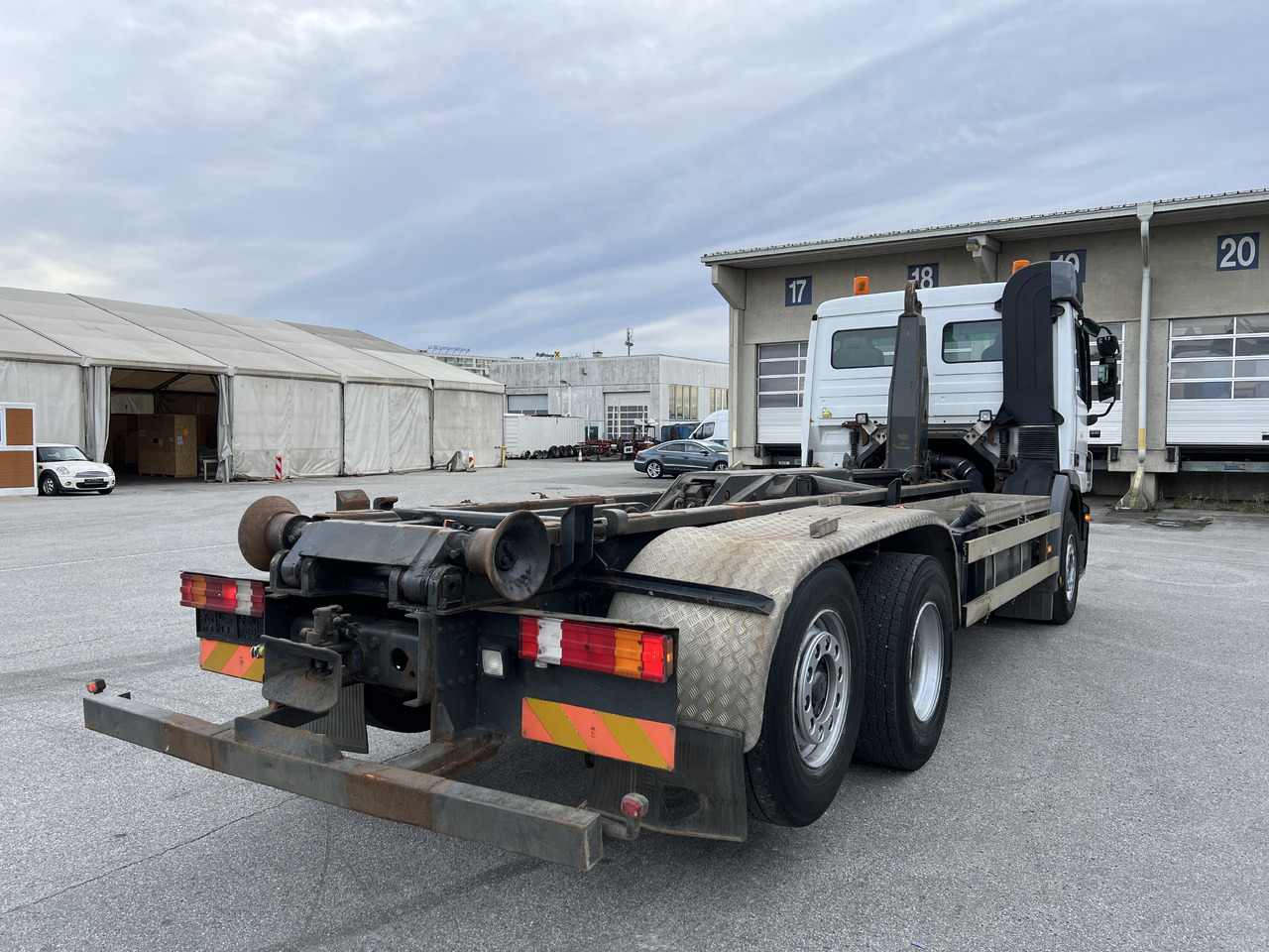 MERCEDES-BENZ Actros 25 41 | Retarder | Kupplung | Differenzial | Liftachse - Camion cu cârlig: Foto 4 MERCEDES-BENZ Actros 25 41 | Retarder | Kupplung | Differenzial | Liftachse - Camion cu cârlig: Foto 4