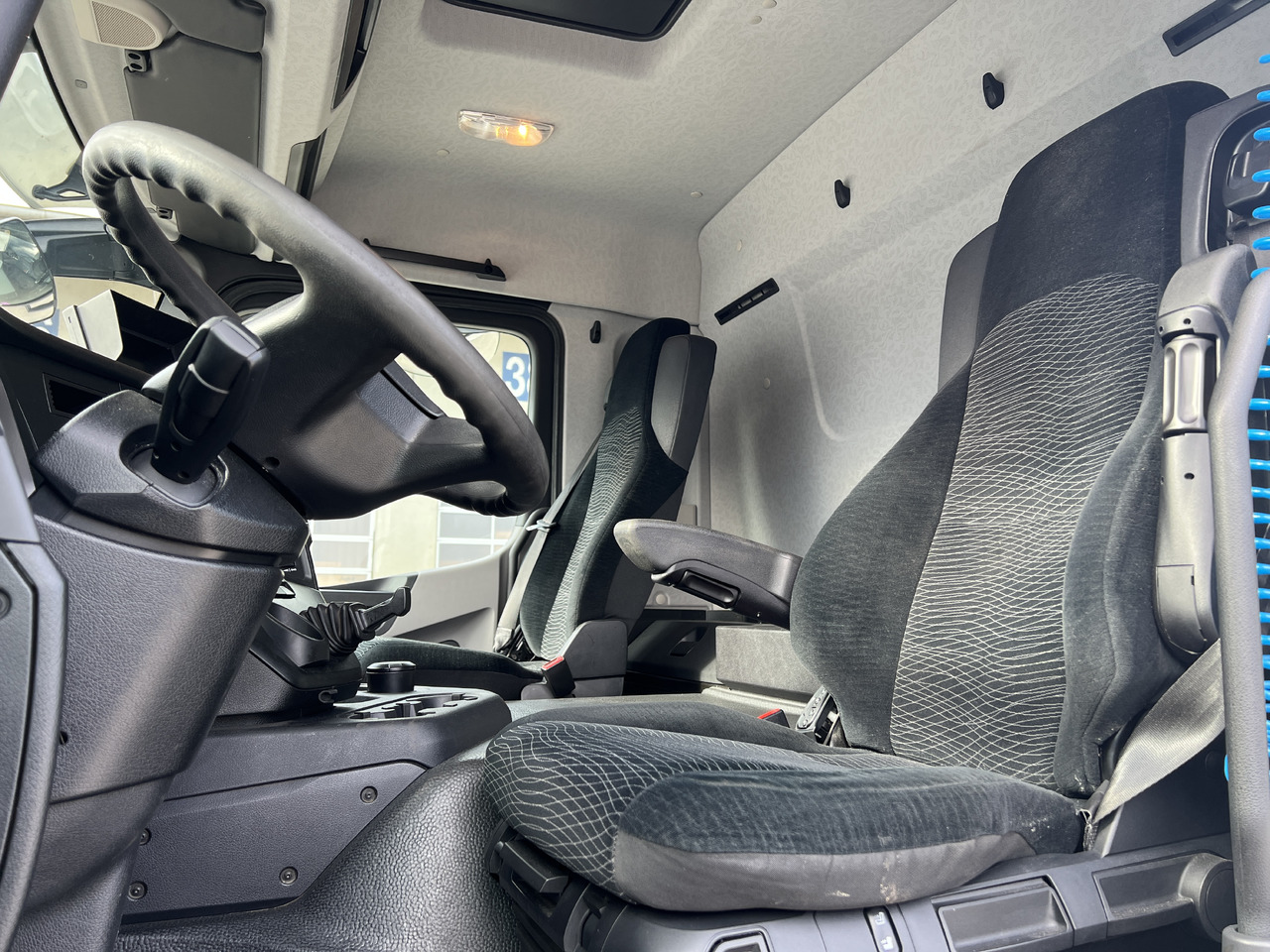 Camion şasiu MERCEDES-BENZ Antos 25 40 | Standheizung | Klima | Liftachse: Foto 11 Camion şasiu MERCEDES-BENZ Antos 25 40 | Standheizung | Klima | Liftachse: Foto 11