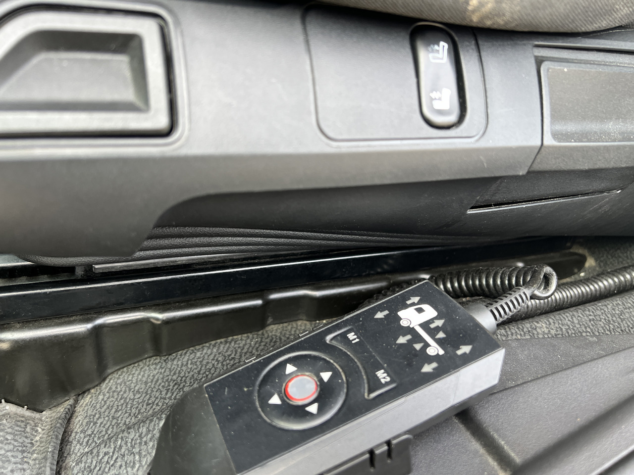 Camion şasiu MERCEDES-BENZ Antos 25 40 | Standheizung | Klima | Liftachse: Foto 12 Camion şasiu MERCEDES-BENZ Antos 25 40 | Standheizung | Klima | Liftachse: Foto 12