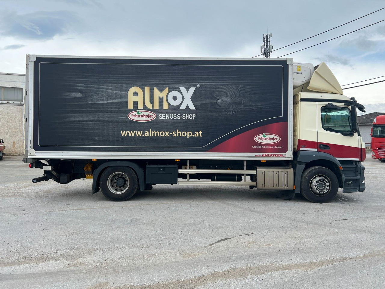 Mercedes-Benz Antos 1833 Kühlkoff LBW | Standheizung | Euro 6 - Camion frigider: Foto 4 Mercedes-Benz Antos 1833 Kühlkoff LBW | Standheizung | Euro 6 - Camion frigider: Foto 4