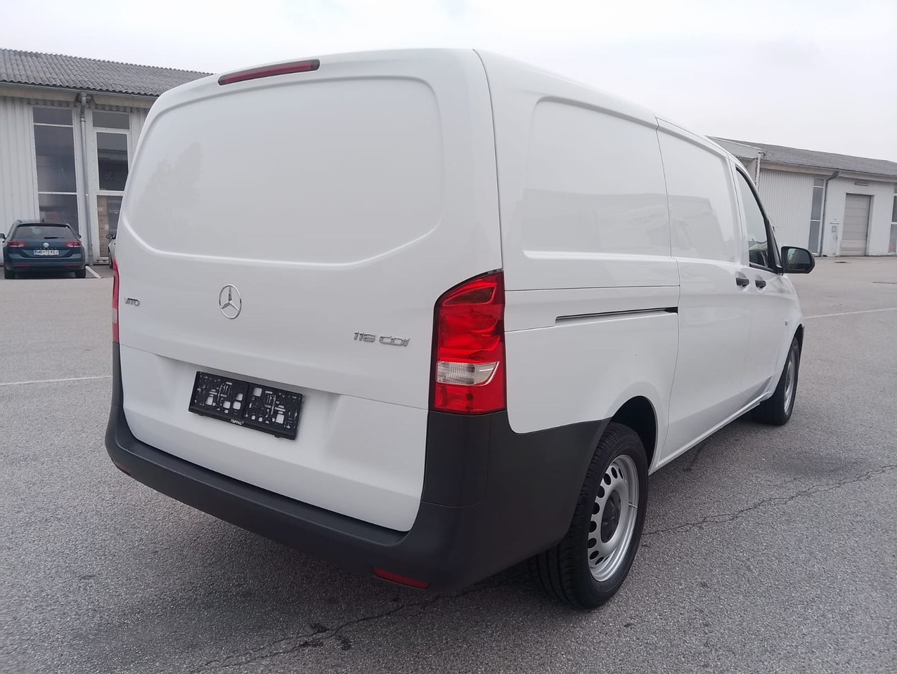Mercedes-Benz VITO 116 CDI - Dubă: Foto 3 Mercedes-Benz VITO 116 CDI - Dubă: Foto 3