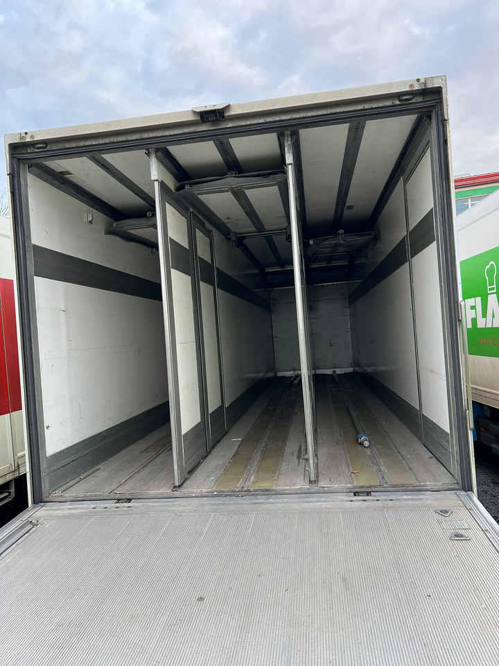 MERCEDES-BENZ ATEGO 1530 - Camion frigider: Foto 5 MERCEDES-BENZ ATEGO 1530 - Camion frigider: Foto 5