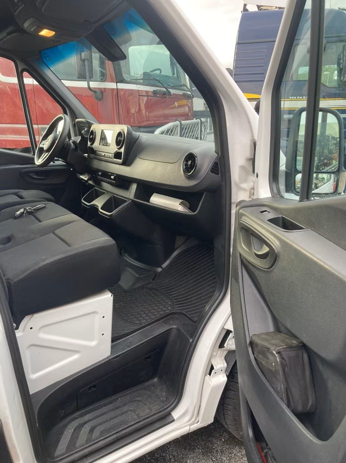 Mercedes-Benz Sprinter AWD 316 - Autoutilitară frigorifica: Foto 2 Mercedes-Benz Sprinter AWD 316 - Autoutilitară frigorifica: Foto 2