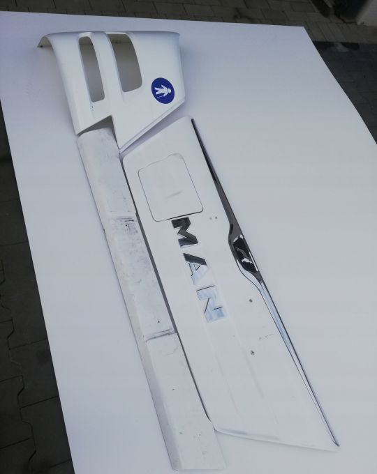 ATRAPA GRILL MASKA MAN NEOPLAN AUTOBUS - Capotă pentru Autobuz: Foto 1 ATRAPA GRILL MASKA MAN NEOPLAN AUTOBUS - Capotă pentru Autobuz: Foto 1