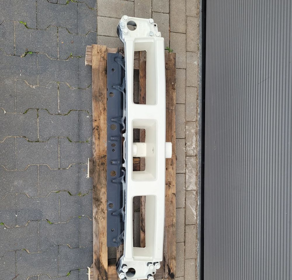 BELKA ZDERZAK VOLVO FMX ORYGINAŁ 21718915 CHWALIM116 - Bară de protecție pentru Camion: Foto 1 BELKA ZDERZAK VOLVO FMX ORYGINAŁ 21718915 CHWALIM116 - Bară de protecție pentru Camion: Foto 1