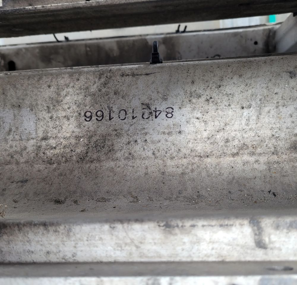 BELKA ZDERZAKA VOLVO FH4 FH5 ORYGINAŁ 84210166 CHWALIM116 - Bară de protecție pentru Camion: Foto 3 BELKA ZDERZAKA VOLVO FH4 FH5 ORYGINAŁ 84210166 CHWALIM116 - Bară de protecție pentru Camion: Foto 3