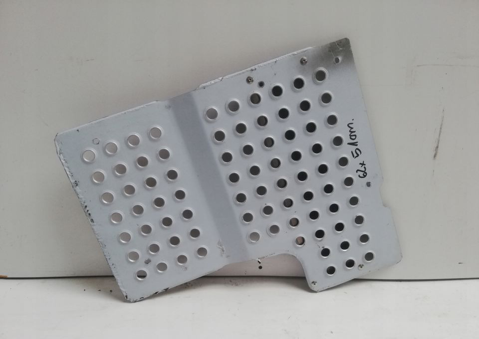 BLACHA PODEST OSŁONA VOLVO FH 21481559 - Sistem de evacuare pentru Camion: Foto 1 BLACHA PODEST OSŁONA VOLVO FH 21481559 - Sistem de evacuare pentru Camion: Foto 1