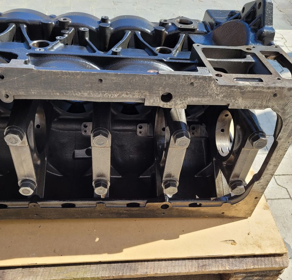 BLOK MAN TGX TGS EURO5 NOWY ORYGINAŁ 51.01101-3401 - Blocul cilindrilor pentru Camion: Foto 4 BLOK MAN TGX TGS EURO5 NOWY ORYGINAŁ 51.01101-3401 - Blocul cilindrilor pentru Camion: Foto 4