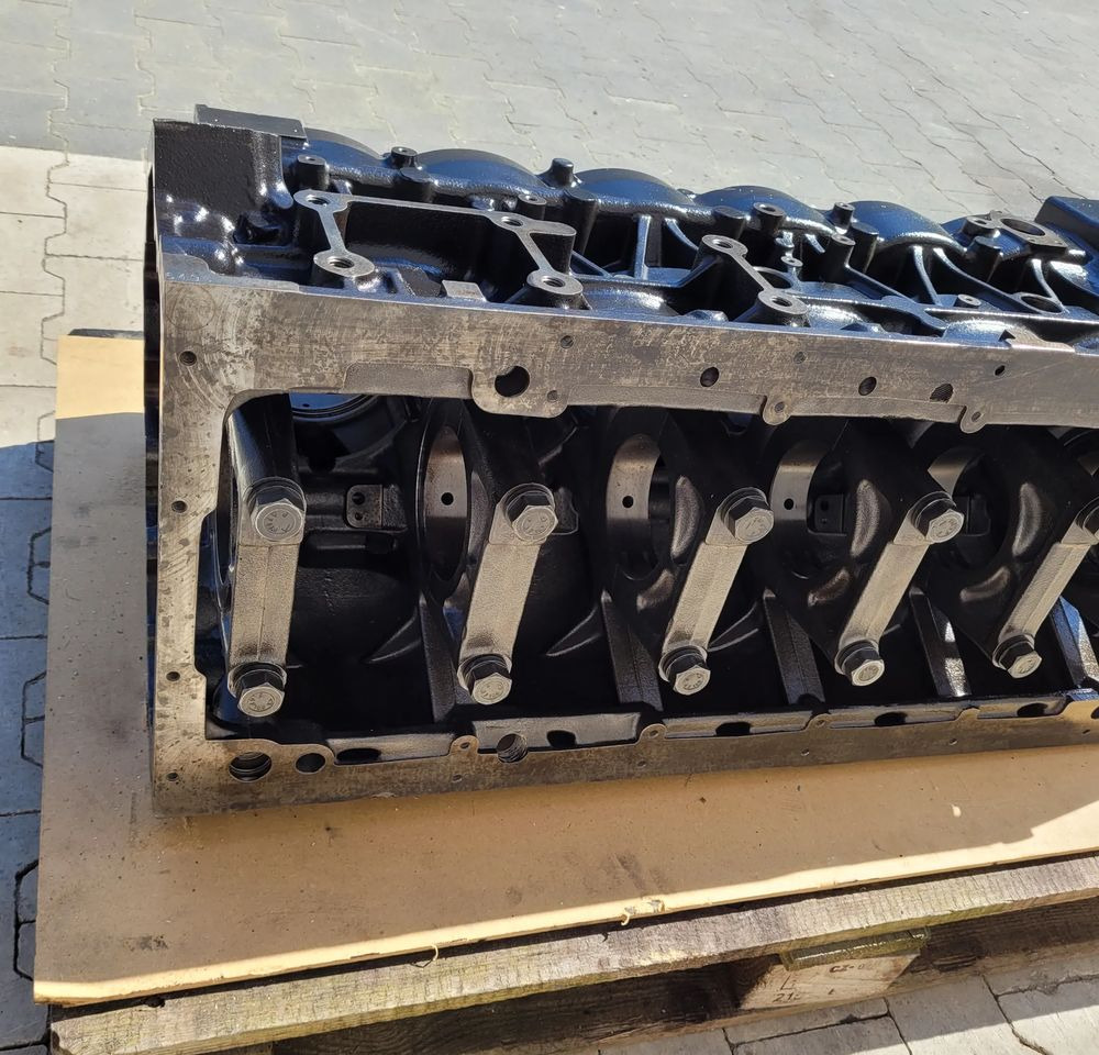 BLOK MAN TGX TGS EURO5 NOWY ORYGINAŁ 51.01101-3401 - Blocul cilindrilor pentru Camion: Foto 5 BLOK MAN TGX TGS EURO5 NOWY ORYGINAŁ 51.01101-3401 - Blocul cilindrilor pentru Camion: Foto 5
