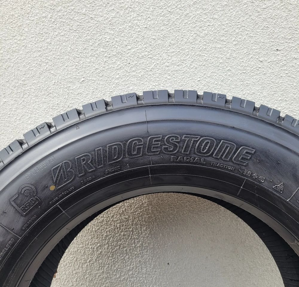BRIDGESTON ECOPIA H DRIVE 295/60R22.5 2023R - Anvelopă pentru Camion: Foto 3 BRIDGESTON ECOPIA H DRIVE 295/60R22.5 2023R - Anvelopă pentru Camion: Foto 3