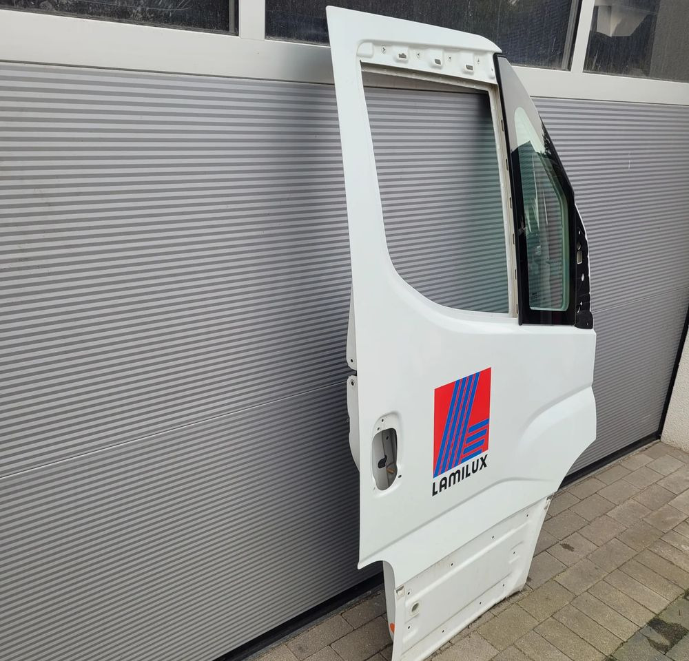 DRZWI IVECO DALI NM RH LUB LH ORYGINAŁ CHWALIM116 - Uşă și piese pentru Autoutilitară: Foto 2 DRZWI IVECO DALI NM RH LUB LH ORYGINAŁ CHWALIM116 - Uşă și piese pentru Autoutilitară: Foto 2
