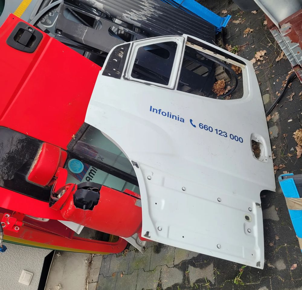 DRZWI IVECO DALI NM RH LUB LH ORYGINAŁ CHWALIM116 - Uşă și piese pentru Autoutilitară: Foto 4 DRZWI IVECO DALI NM RH LUB LH ORYGINAŁ CHWALIM116 - Uşă și piese pentru Autoutilitară: Foto 4