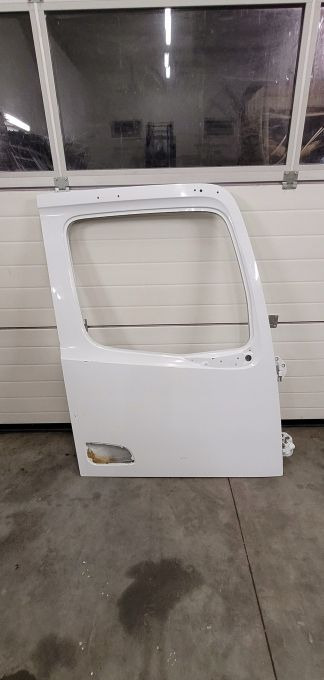 DRZWI MERCEDES ACTROS MP4 PRAWE MALA TAPICERKA - Uşă și piese pentru Camion: Foto 1 DRZWI MERCEDES ACTROS MP4 PRAWE MALA TAPICERKA - Uşă și piese pentru Camion: Foto 1