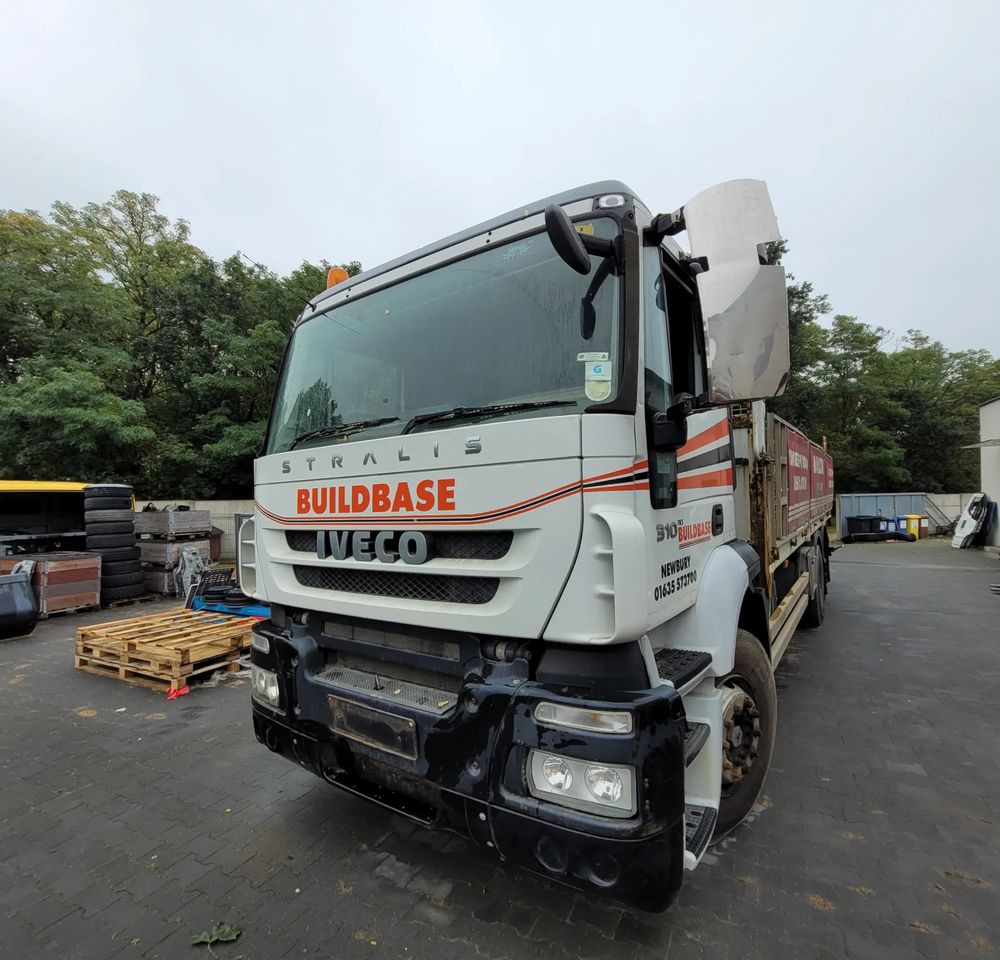 KABINA IVECO STRALIS TRAKKER - Cabină pentru Camion: Foto 2 KABINA IVECO STRALIS TRAKKER - Cabină pentru Camion: Foto 2