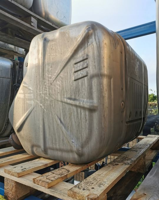 KATALIZATOR IVECO STRALIS HI WAY EURO6 - Convertor catalitic pentru Camion: Foto 2 KATALIZATOR IVECO STRALIS HI WAY EURO6 - Convertor catalitic pentru Camion: Foto 2