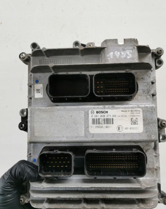 KOMPUTER SILNIKA MAN TGX TGS E6. 51.25820-1021 - Calculator de bord: Foto 1 KOMPUTER SILNIKA MAN TGX TGS E6. 51.25820-1021 - Calculator de bord: Foto 1
