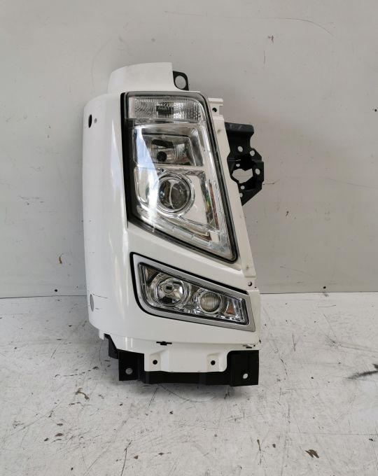 LAMPA GARNEK OKULAR VOLVO FH 13 - Far pentru Camion: Foto 1 LAMPA GARNEK OKULAR VOLVO FH 13 - Far pentru Camion: Foto 1