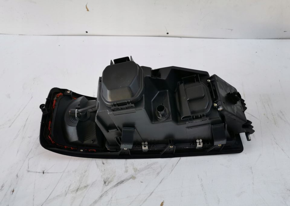 LAMPA MAN F2000 Prawa lub Lewa - Far pentru Camion: Foto 2 LAMPA MAN F2000 Prawa lub Lewa - Far pentru Camion: Foto 2