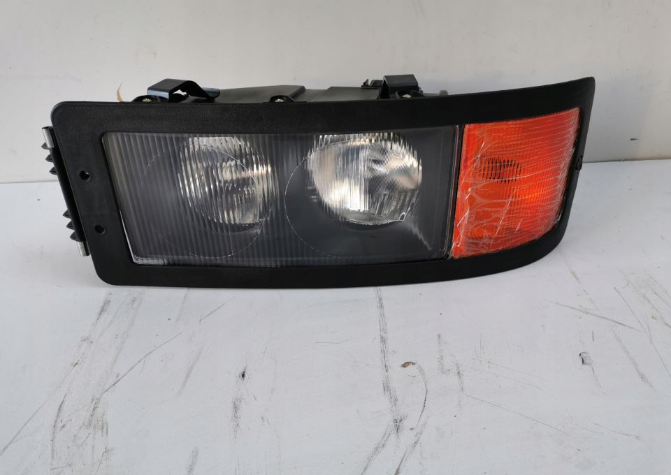 LAMPA MAN F2000 Prawa lub Lewa - Far pentru Camion: Foto 1 LAMPA MAN F2000 Prawa lub Lewa - Far pentru Camion: Foto 1