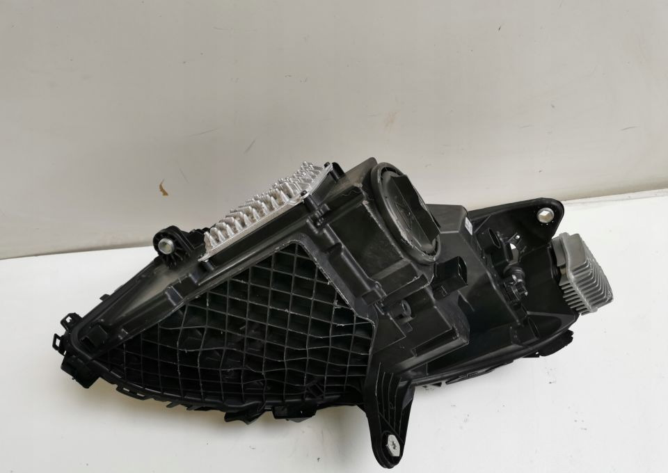 LAMPA MERCEDES EQC A 2939061201 PRAWA ORYGINAŁ - Far: Foto 4 LAMPA MERCEDES EQC A 2939061201 PRAWA ORYGINAŁ - Far: Foto 4