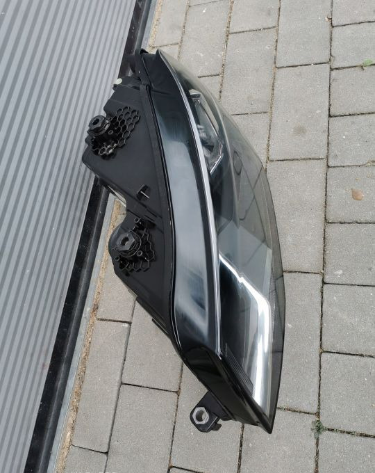 LAMPA PRZÓD VW CEDDY LEWA 2K1.9.I - Far: Foto 2 LAMPA PRZÓD VW CEDDY LEWA 2K1.9.I - Far: Foto 2