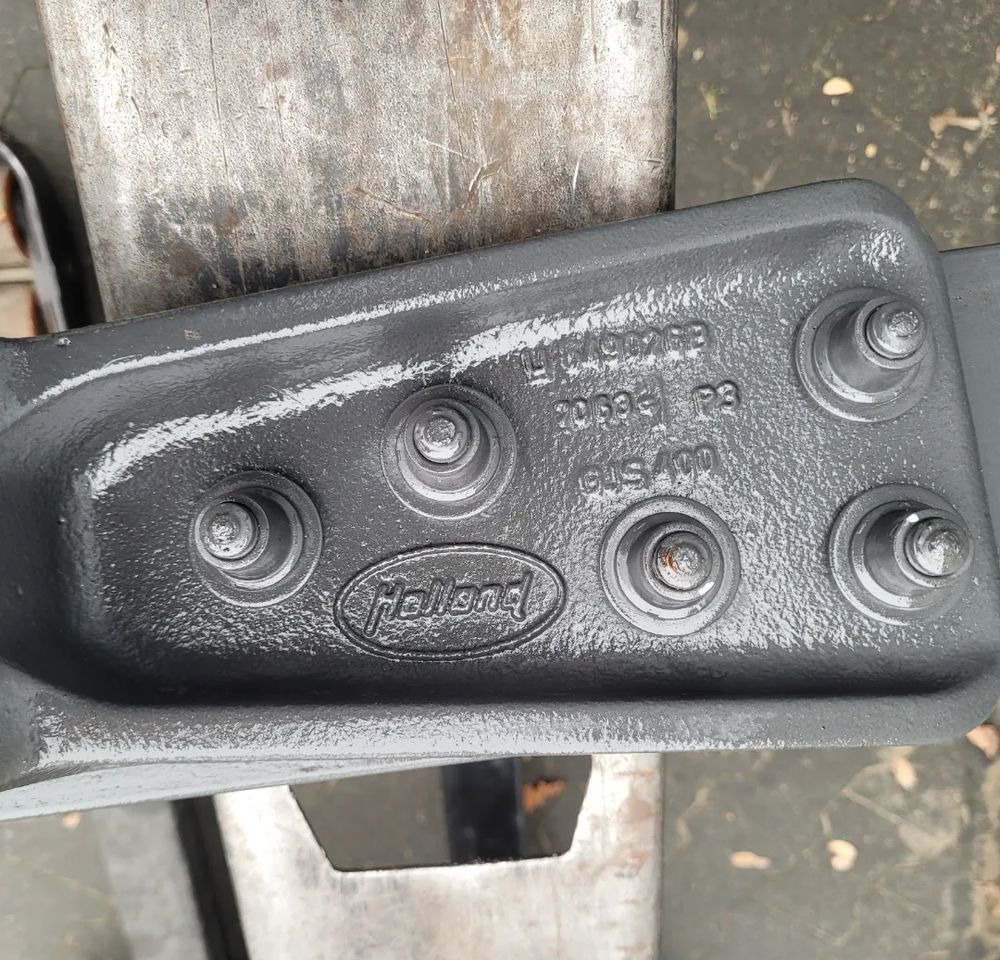 ŁAPY MOCOWANIE SIODLA VOLVO HOLLAND 126239C - Şa cuplare pentru Camion: Foto 5 ŁAPY MOCOWANIE SIODLA VOLVO HOLLAND 126239C - Şa cuplare pentru Camion: Foto 5