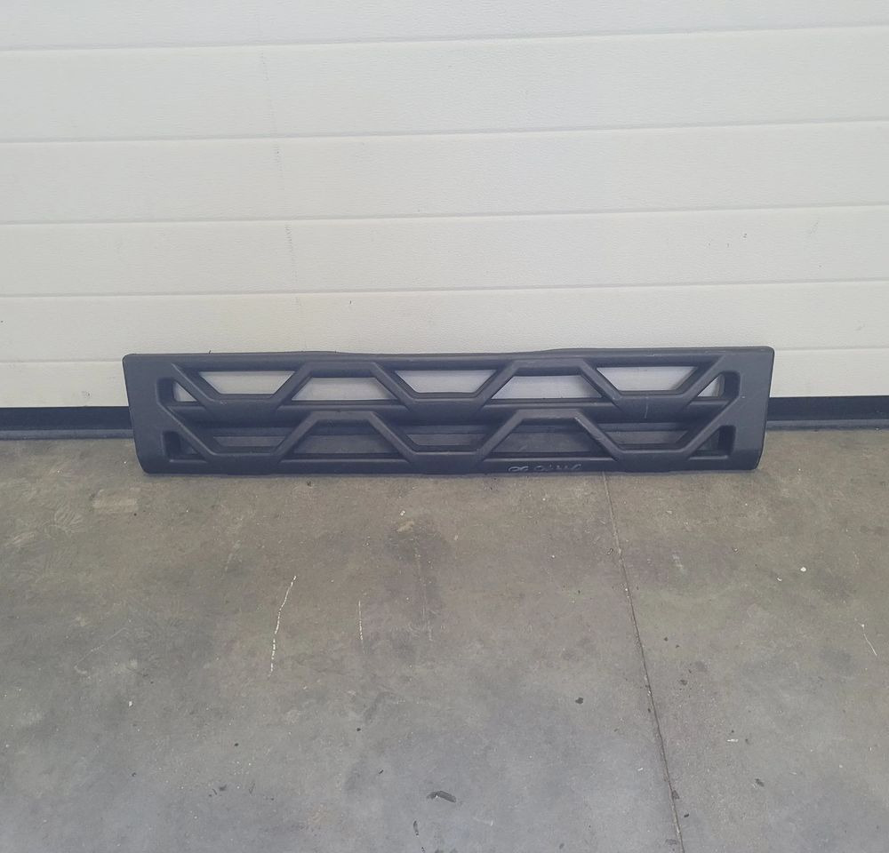 ŁAWKA STOPNIEN RENAULT RANGE T GAMA - Scară pentru Camion: Foto 1 ŁAWKA STOPNIEN RENAULT RANGE T GAMA - Scară pentru Camion: Foto 1