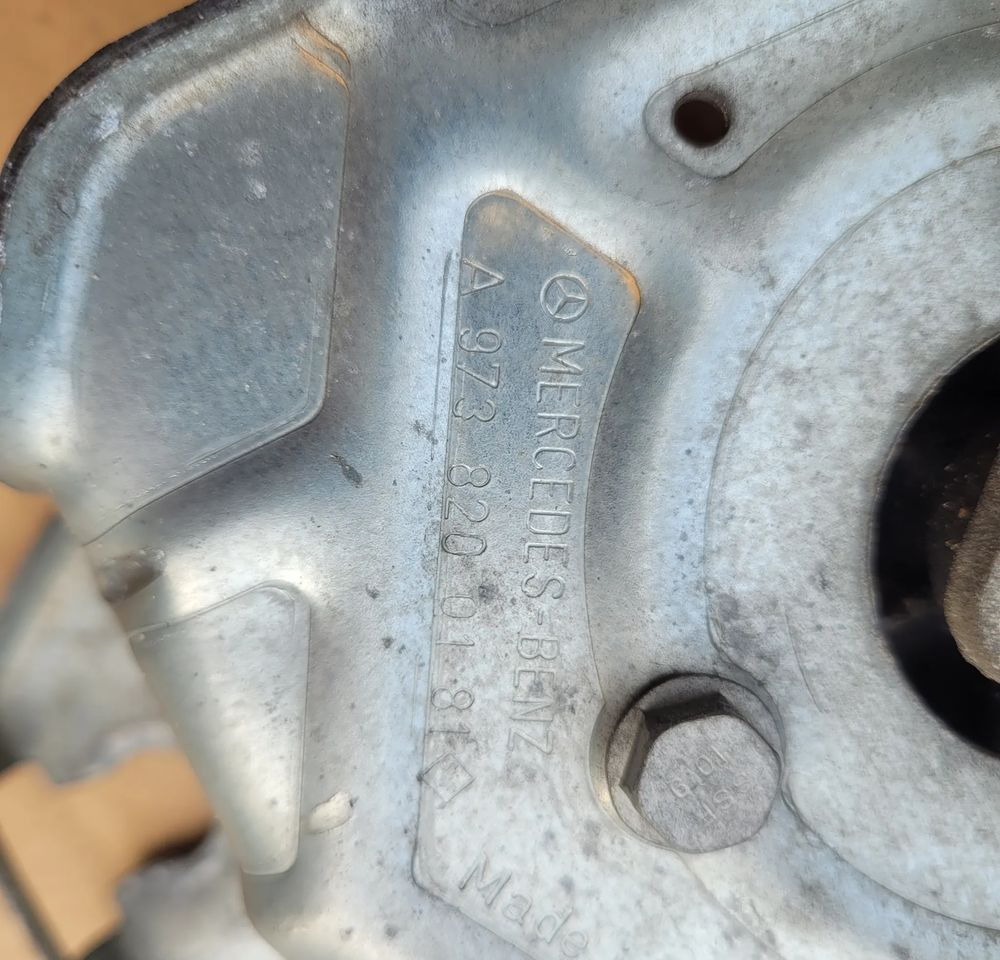 MECHANIZM WYCIERACZEK MERCEDES ATEGO 3 A9738200181 - Ștergător pentru Camion: Foto 3 MECHANIZM WYCIERACZEK MERCEDES ATEGO 3 A9738200181 - Ștergător pentru Camion: Foto 3