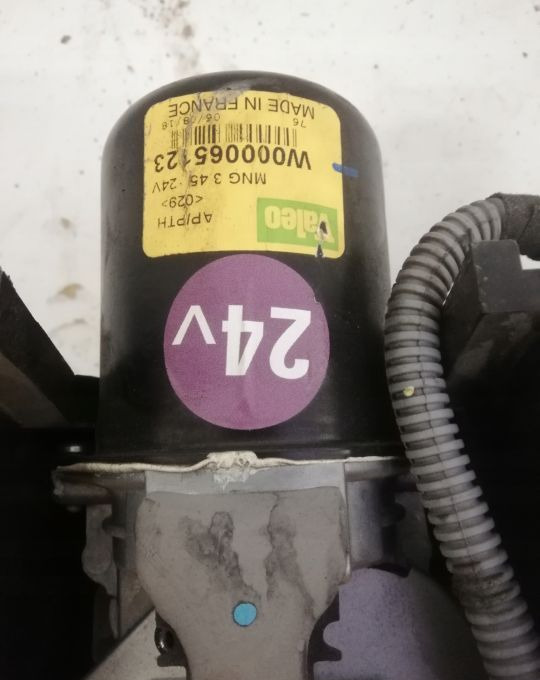 MECHANIZM WYCIERACZEK VOLVO FL EURO6 SPRAWNY - Ștergător pentru Camion: Foto 3 MECHANIZM WYCIERACZEK VOLVO FL EURO6 SPRAWNY - Ștergător pentru Camion: Foto 3