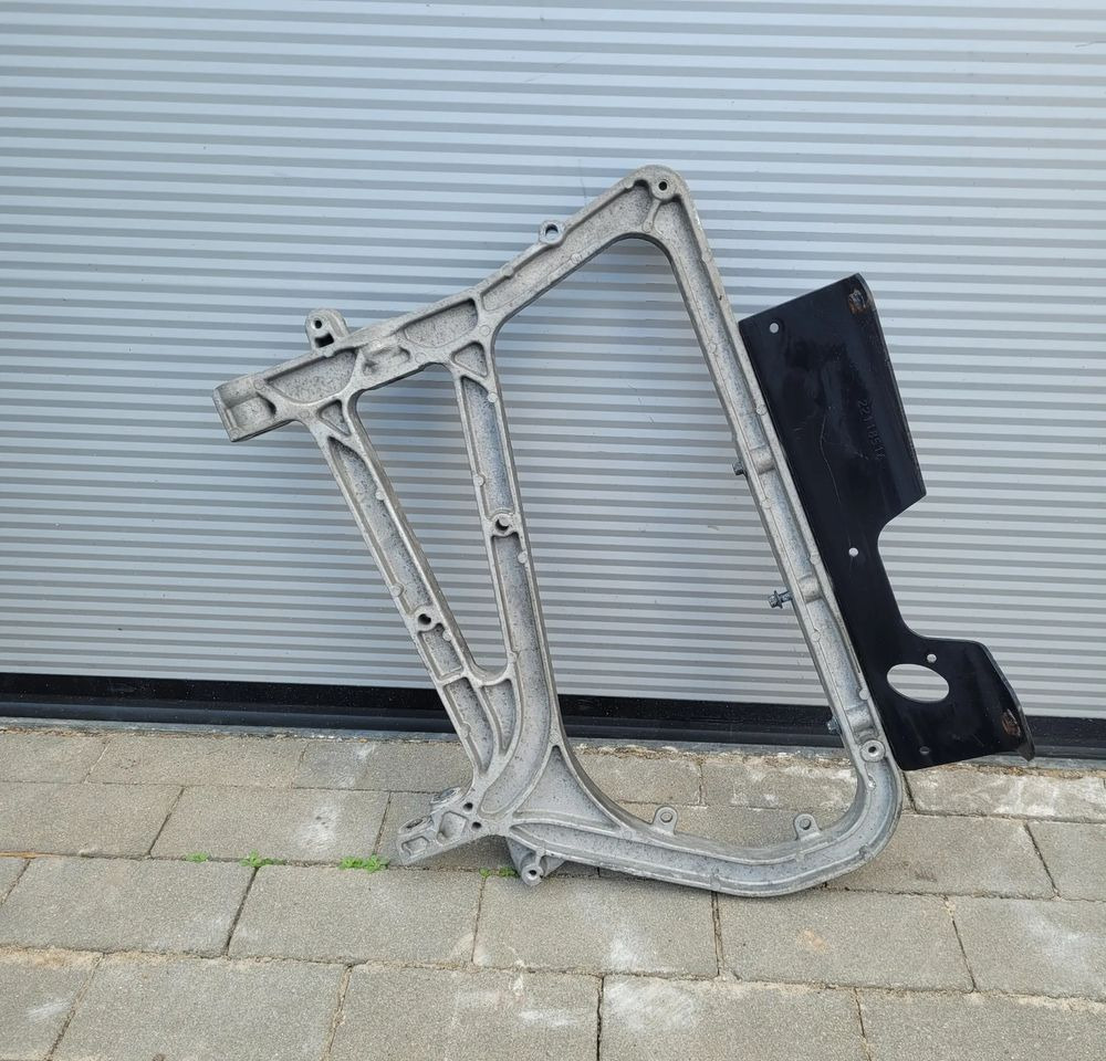 MOCOWANIE BLOTNIKA VOLVO FH4 FH5 21887348 CHWALIM116 - Aripă pentru Camion: Foto 1 MOCOWANIE BLOTNIKA VOLVO FH4 FH5 21887348 CHWALIM116 - Aripă pentru Camion: Foto 1