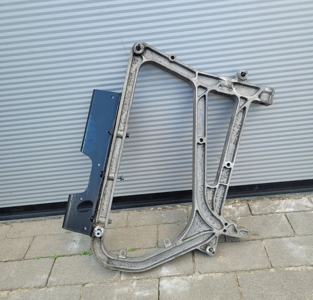 MOCOWANIE BLOTNIKA VOLVO FH4 FH5 21887348 CHWALIM116 - Aripă pentru Camion: Foto 2 MOCOWANIE BLOTNIKA VOLVO FH4 FH5 21887348 CHWALIM116 - Aripă pentru Camion: Foto 2